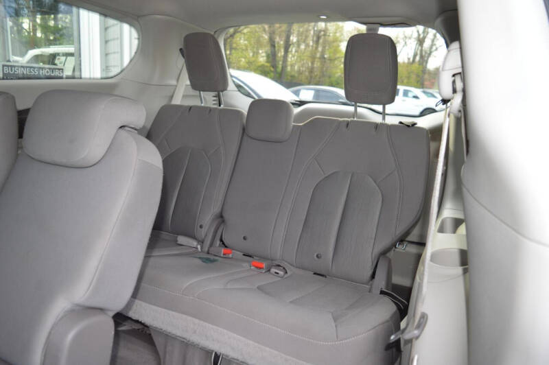 2017 Chrysler Pacifica LX