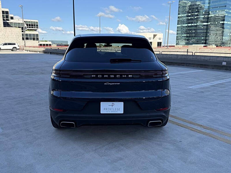 2024 Porsche Cayenne