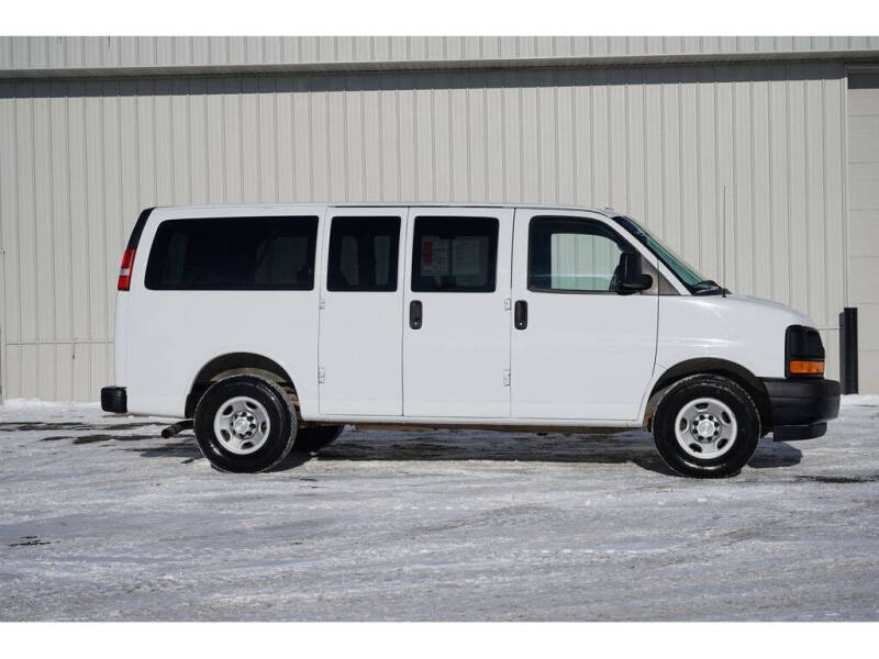 2017 Chevrolet Express LS 2500