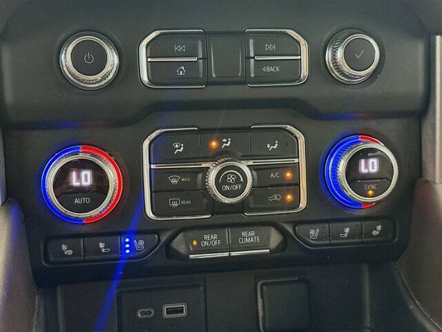 2022 GMC Yukon XL SLT