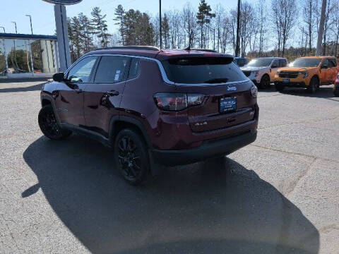 2022 Jeep Compass Latitude Lux