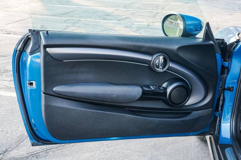 2023 MINI Hardtop 2 Door Cooper