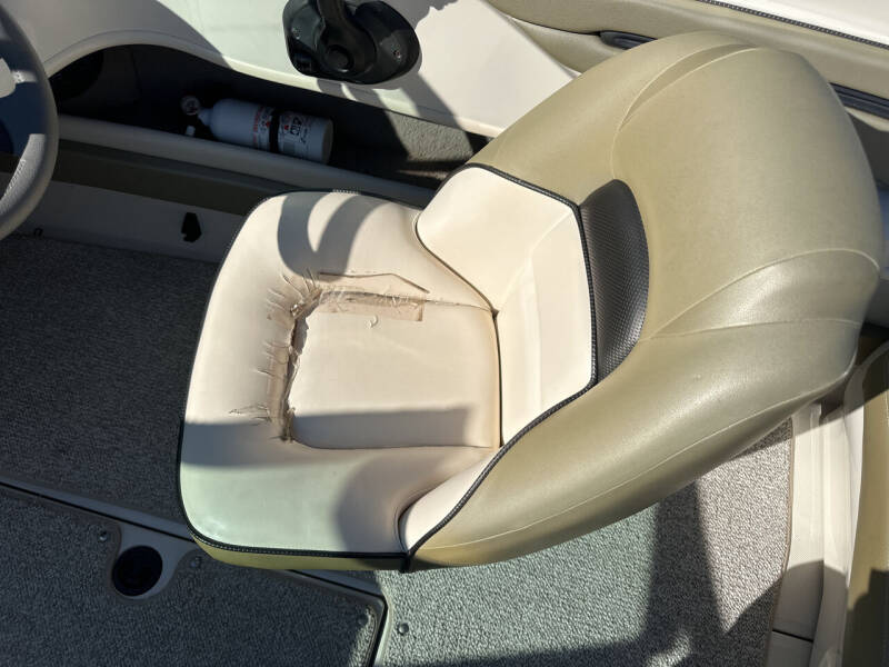 2005 Sea Ray 200 Sport