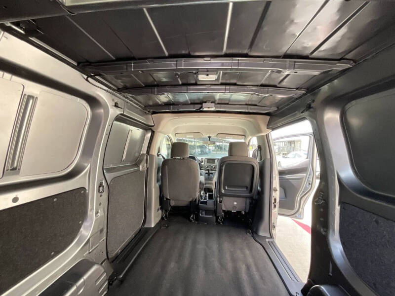 2021 Nissan NV200