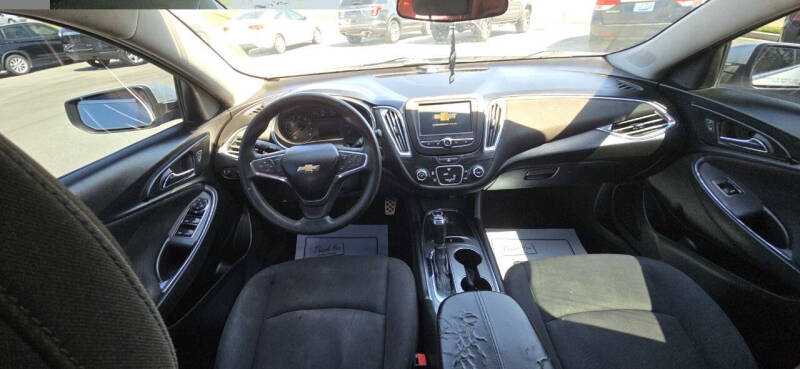 2017 Chevrolet Malibu LT