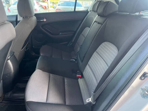 2016 Kia Forte5 LX