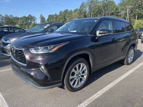 2021 Toyota Highlander for sale at PHIL SMITH AUTOMOTIVE GROUP - SOUTHERN PINES GM in Southern Pines NC