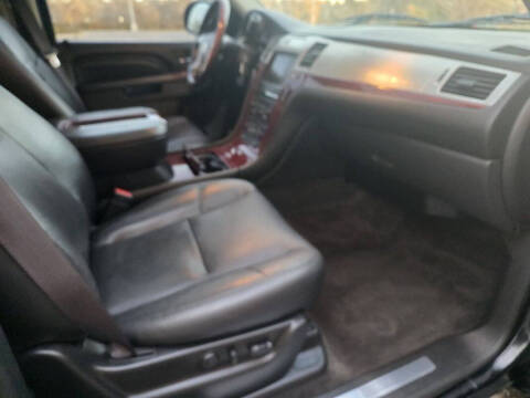 2012 Cadillac Escalade ESV Luxury