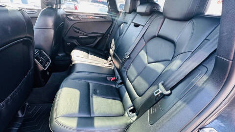 2018 Porsche Macan S