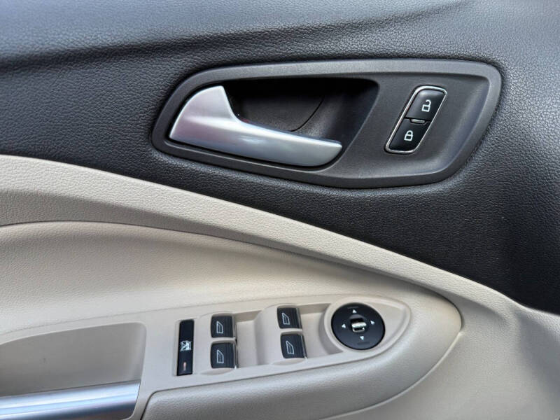 2013 Ford C-MAX Hybrid SEL