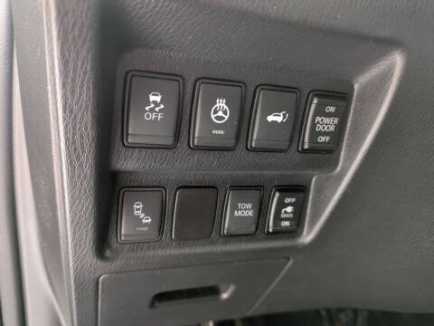 2017 Nissan Pathfinder SL