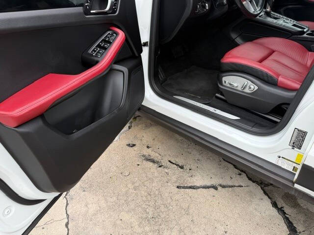 2018 Porsche Macan S