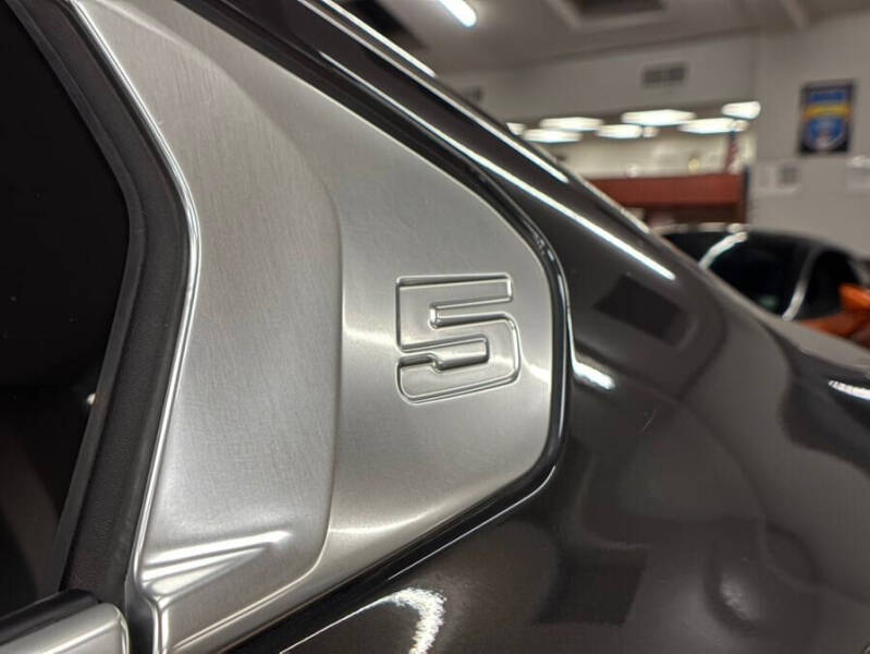 2025 BMW 5 Series 530i xDrive