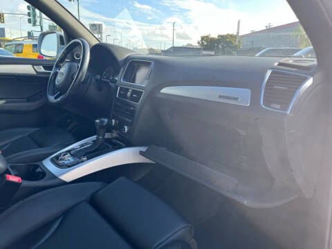 2017 Audi Q5 2.0T quattro Premium Plus