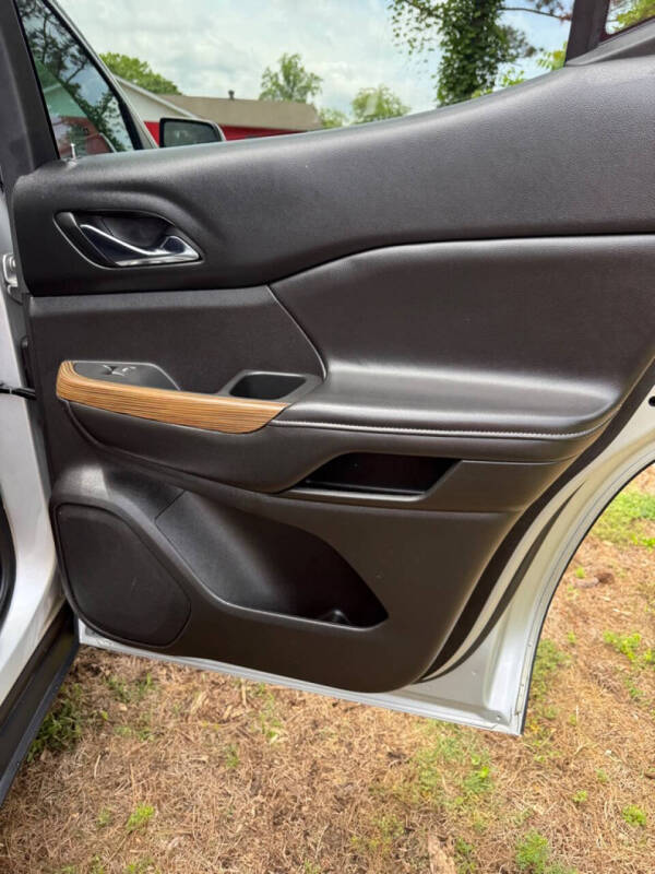 2018 GMC Acadia SLE-2
