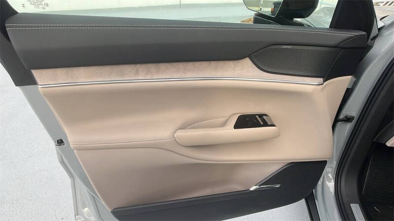 2025 Volvo EX90 Twin Performance Plus 7P