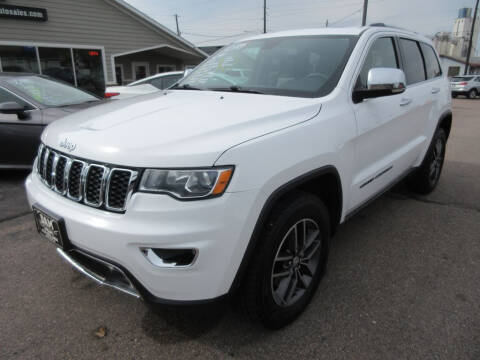 2018 Jeep Grand Cherokee for sale at Dam Auto Sales in Sioux City IA