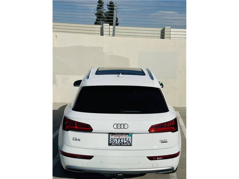 2018 Audi Q5 2.0T quattro Premium Plus