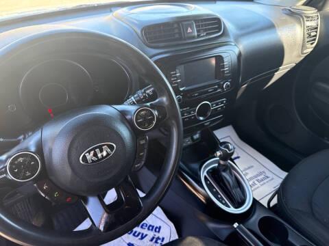 2017 Kia Soul +