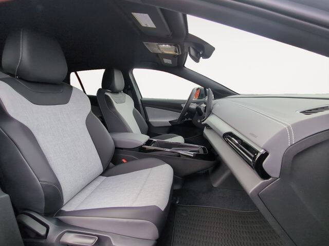 2025 Volkswagen ID.4 Pro
