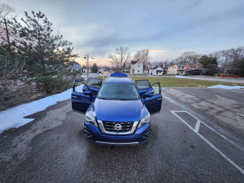 2017 Nissan Pathfinder SV