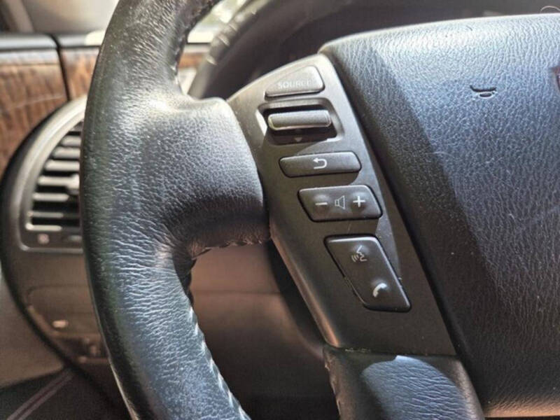 2017 Nissan Armada SV