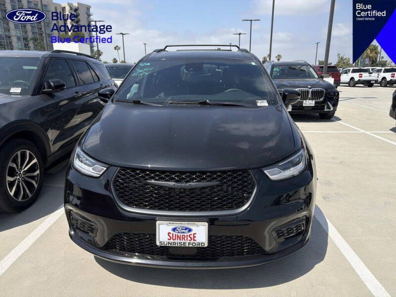 2025 Chrysler Pacifica Limited