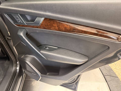 2018 Audi Q5 2.0T quattro Premium Plus