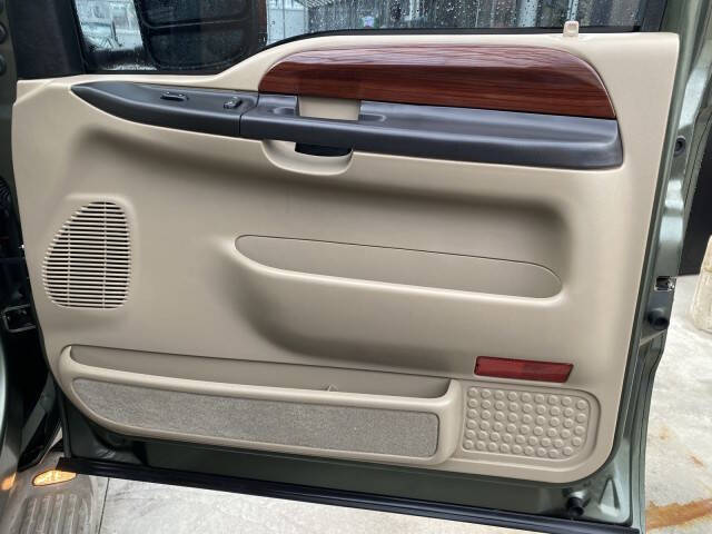 2005 Ford Excursion Eddie Bauer