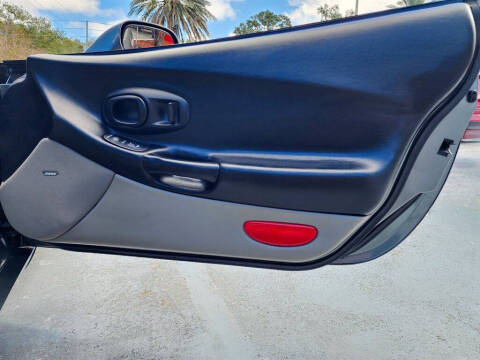 2004 Chevrolet Corvette