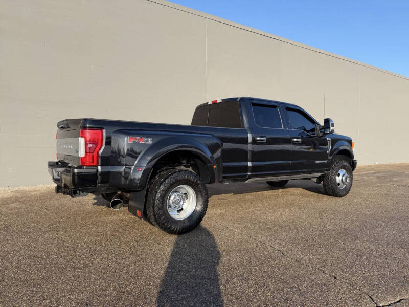 2017 Ford F-350 Super Duty Platinum