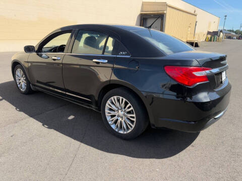 2013 Chrysler 200 Limited