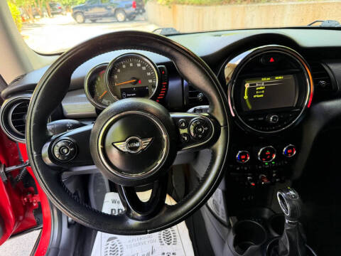 2017 MINI Hardtop 2 Door Cooper