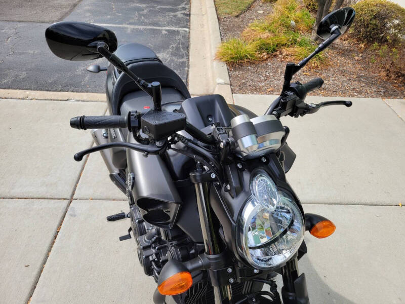 2020 Yamaha VMAX Matte Raven Black