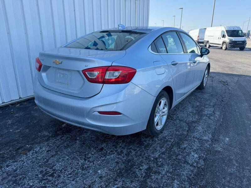 2017 Chevrolet Cruze LT Auto