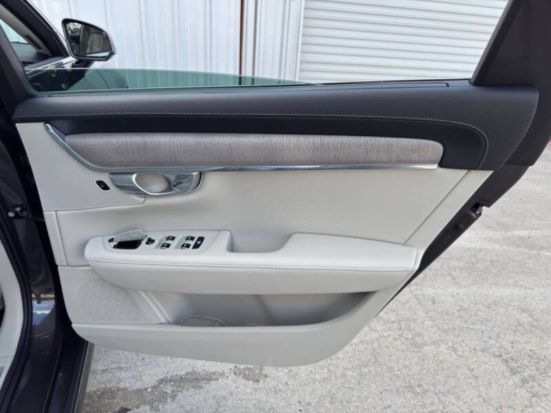 2024 Volvo S90 Recharge T8 Ultimate