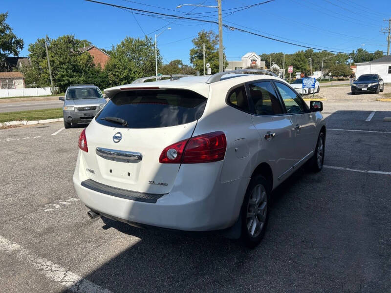 2012 Nissan Rogue SV w/SL Package