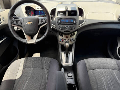 2015 Chevrolet Sonic LT Auto