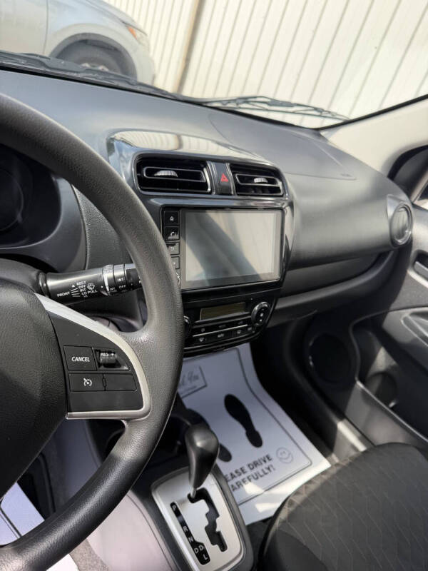 2024 Mitsubishi Mirage ES