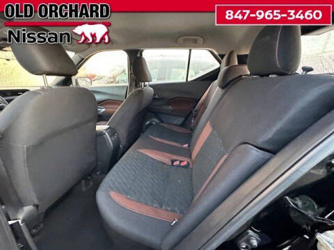 2022 Nissan Kicks SR