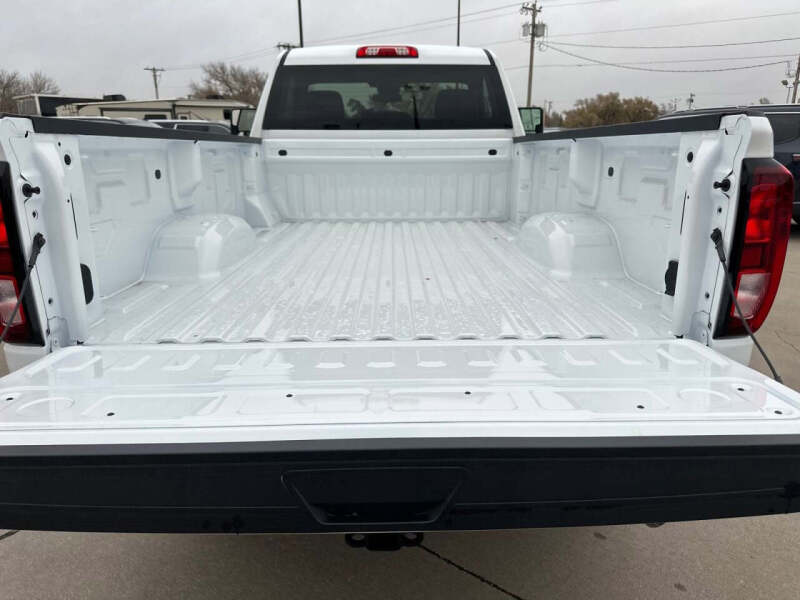 2026 GMC Sierra 3500HD SLE - Photo 16