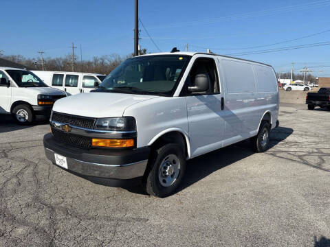 2025 Chevrolet Express 2500