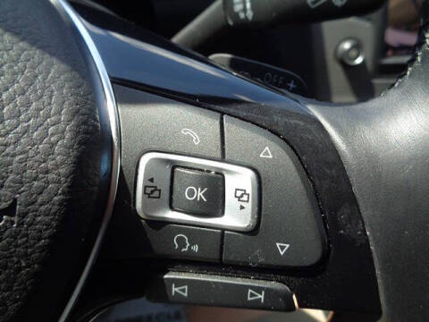 2016 Volkswagen Golf TSI SE