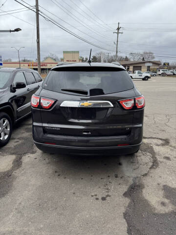 2017 Chevrolet Traverse LT