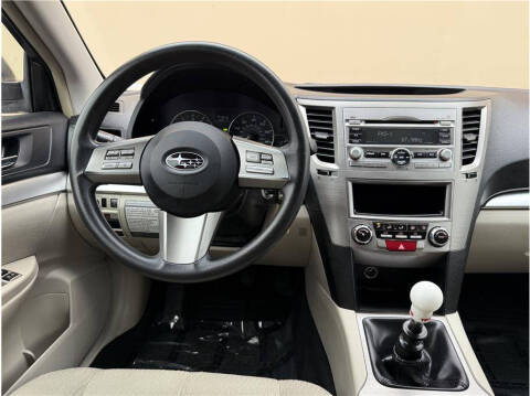 2011 Subaru Outback 2.5i