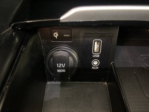 2018 Kia Cadenza Technology