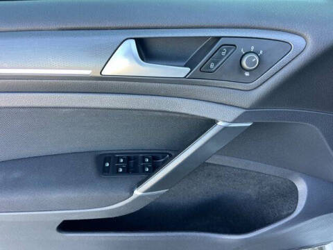 2020 Volkswagen Golf GTI S
