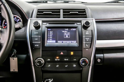 2015 Toyota Camry SE