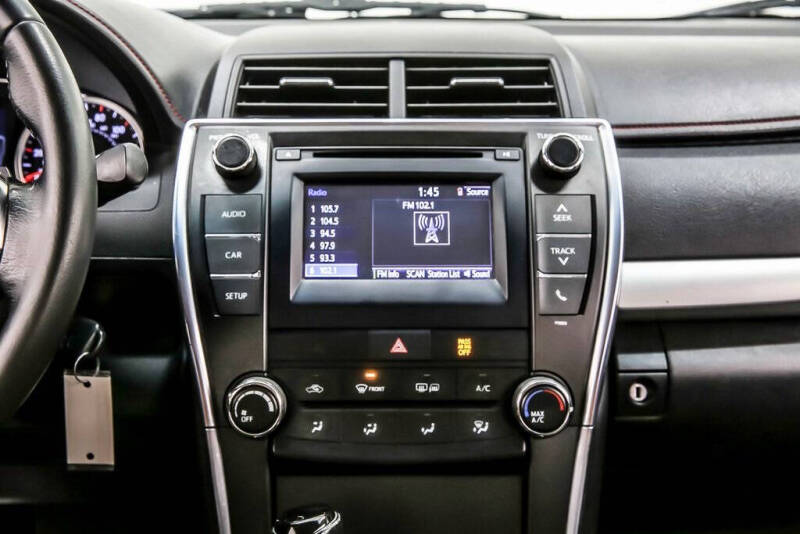 2015 Toyota Camry SE