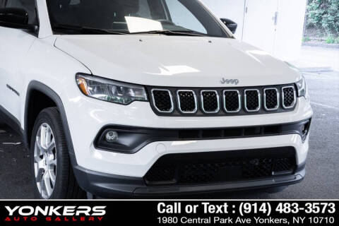 2023 Jeep Compass Latitude Lux